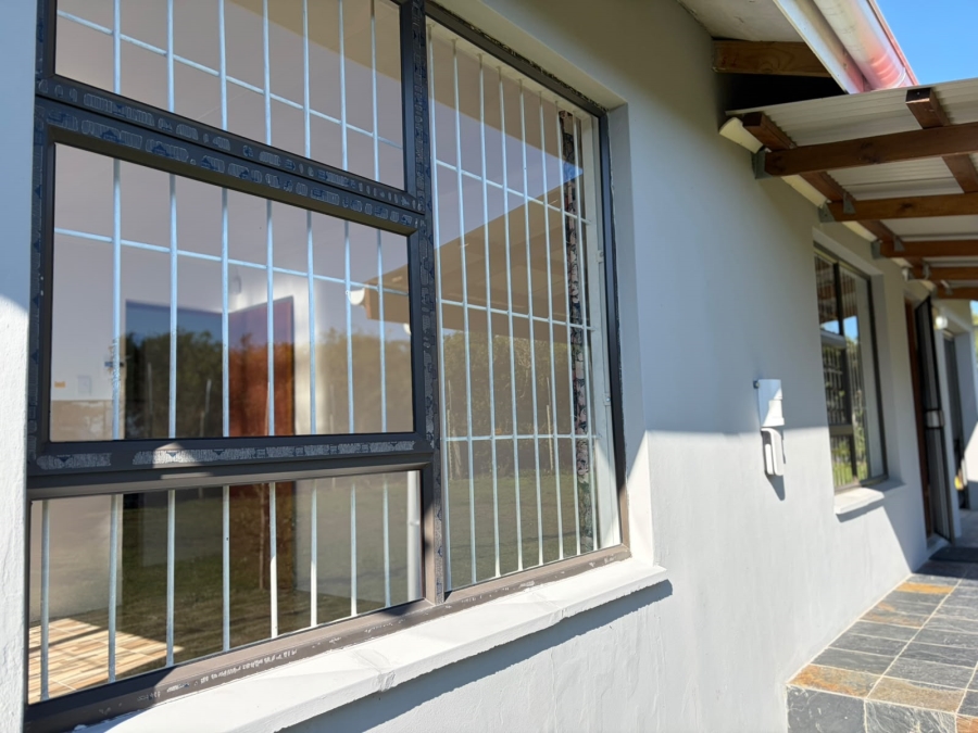2 Bedroom Property for Sale in Bathurst Eastern Cape
